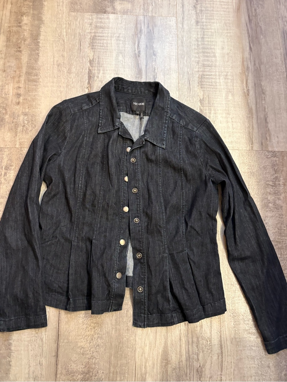 Nic + Zoe Denim Shirt Jacket Small